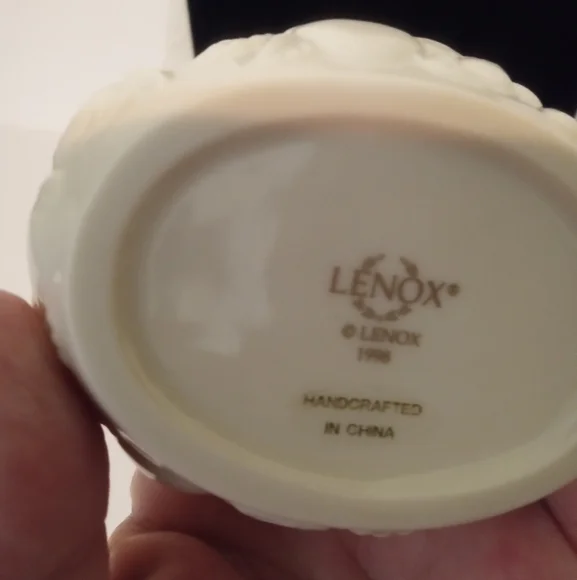 Vintage Lenox Keepsake Box Fine China The Fruits of Life Oval Trinket Box 1998 - Picture 5 of 5